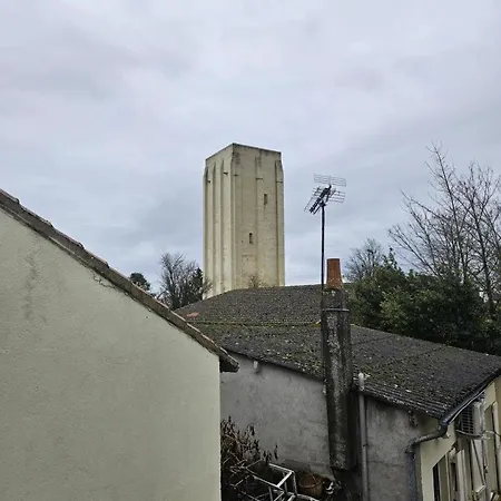 Le De La Tour Carre Loudun