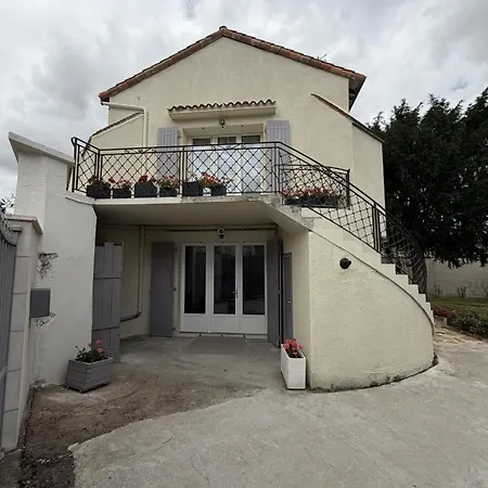 Le De La Tour Carre Ferienhaus *